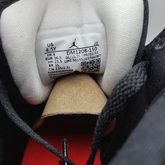 Nike Air Jordan 1 Mid SE Ugly Sweater White Green Red Black DM1208 150 Size 4.5Y - Picture 8 of 11